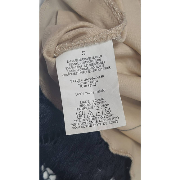 Lots of love by speechless black lace dress women's size small - Picture 6 of 6